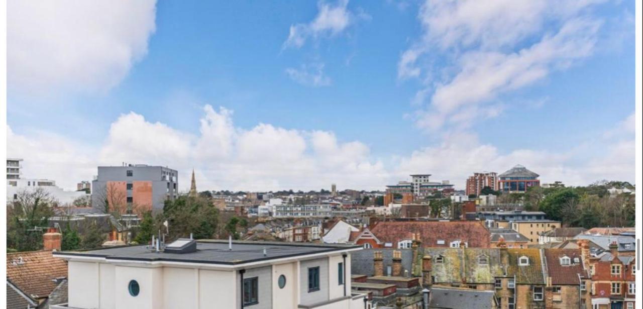Fantastic Apartment With Views & Parking Bournemouth Exterior photo